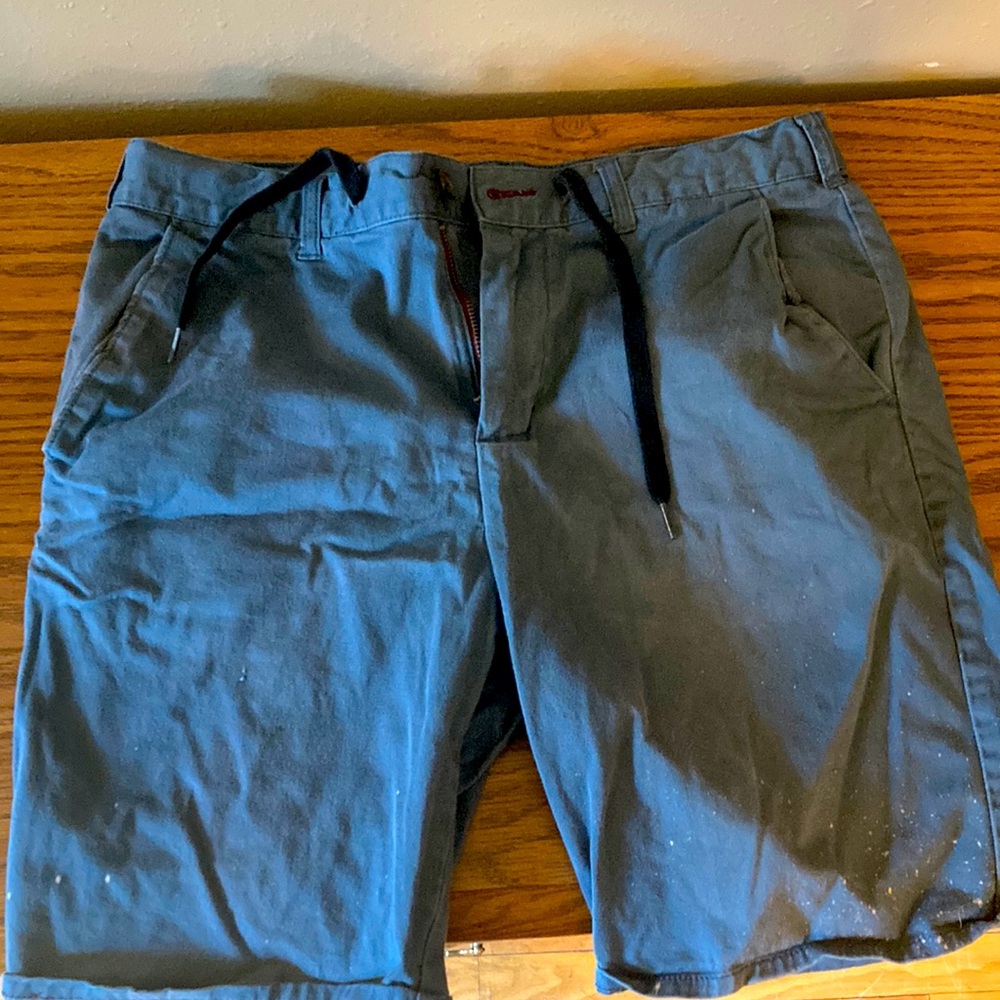 Bullhead mens shorts